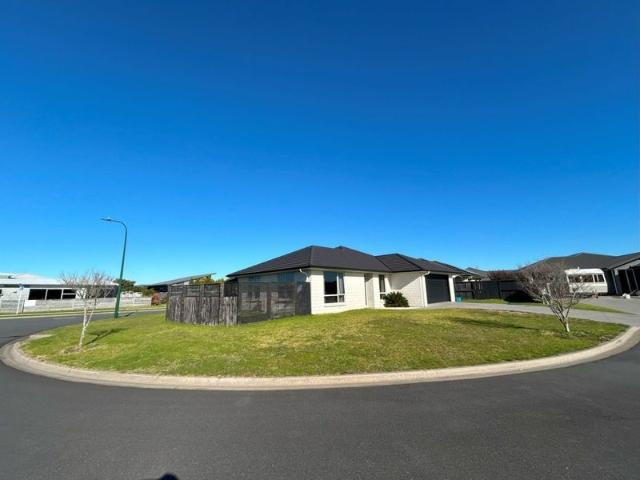 House for rent in Golden Sands, The Sands / Te Tumu