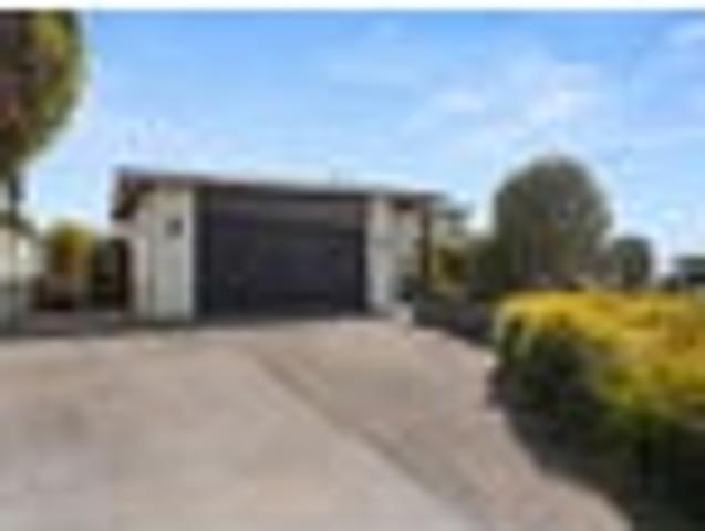 House for rent in James Village, Papamoa