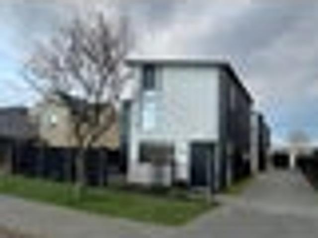 Townhouse for rent in Papanui, Canterbury