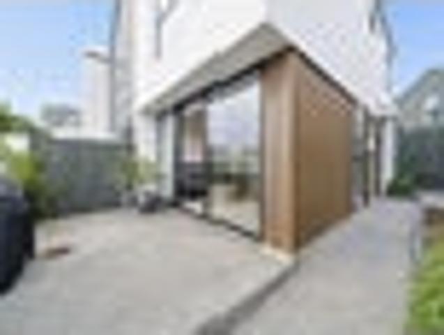 Townhouse for rent in Matata, Wellington