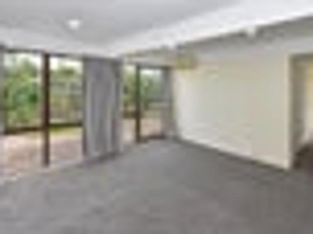 Apartment for rent in Papatoetoe