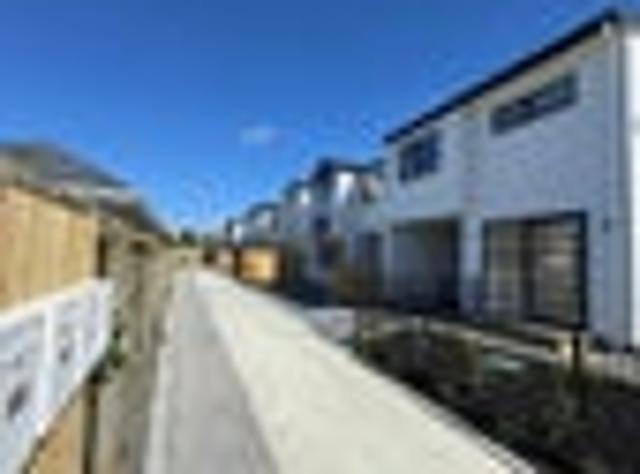 Townhouse for rent in Clover Park, Ōtara-Papatoetoe