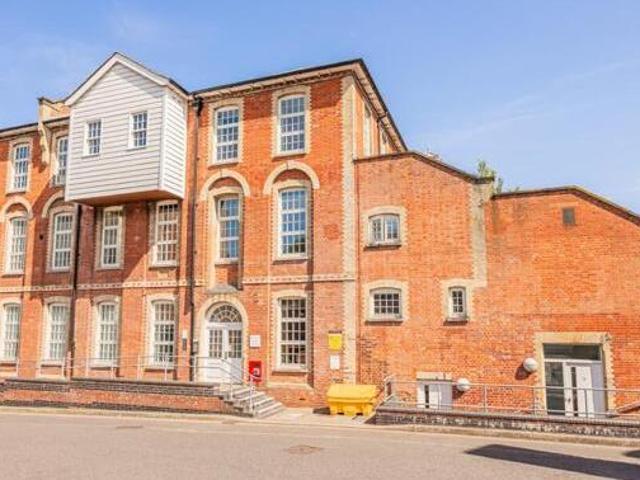 House for sale in Lakenham, East Bank