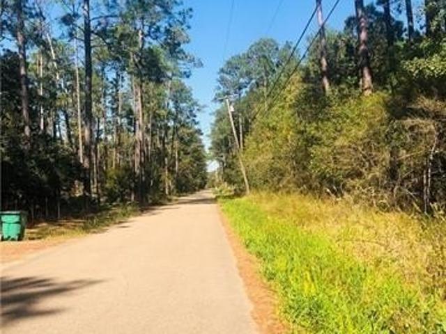 Land for sale in Lacombe, Louisiana