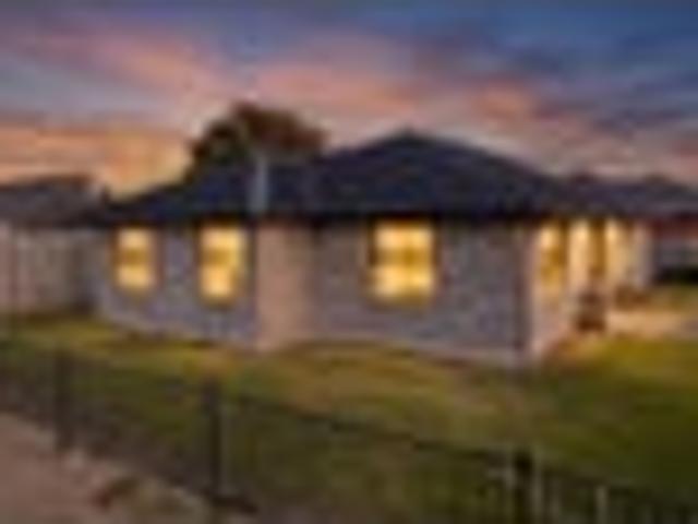House for sale in Chaslands, Canterbury
