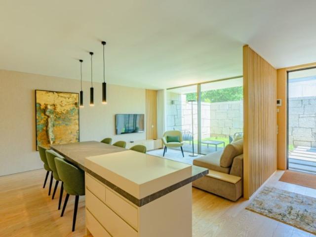 Apartamento alugar em Porto, Lordelo Do Ouro