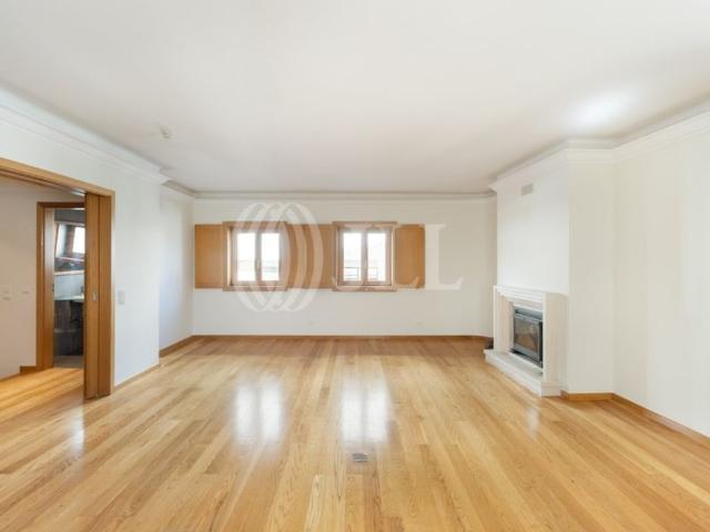 Apartamento alugar em Bairro do Rosário, Cascais