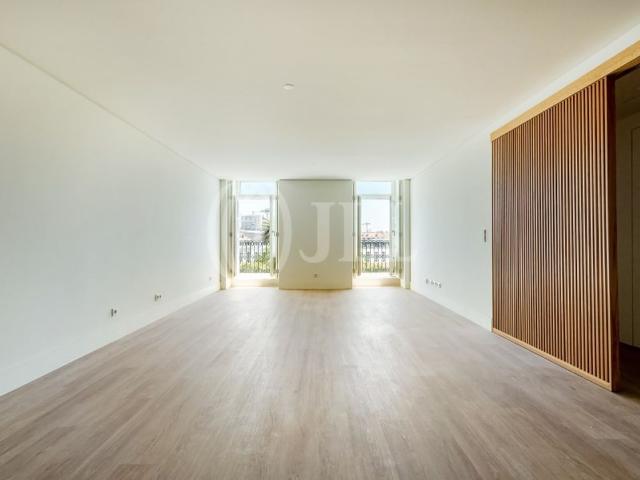 Apartamento alugar em Misericórdia, Lisboa