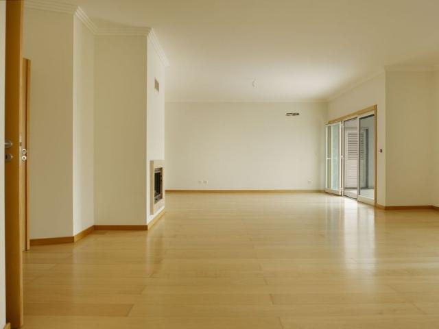 Apartamento alugar em Tapada do Mocho, Oeiras