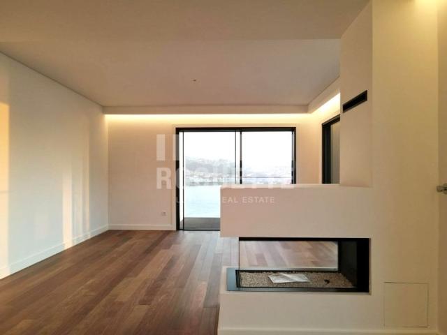 Apartamento alugar em Porto, Lordelo Do Ouro