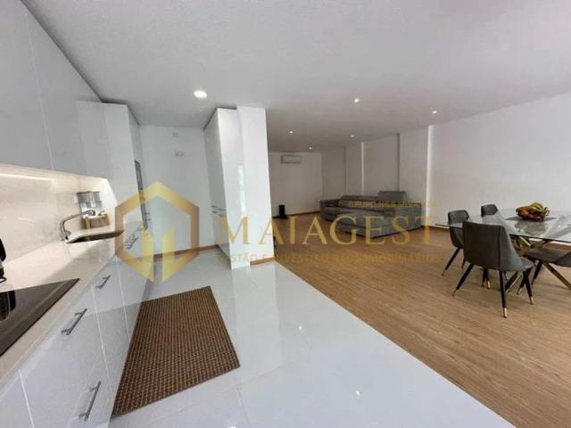 Apartamento alugar em Padrão de Moreira, Moreira