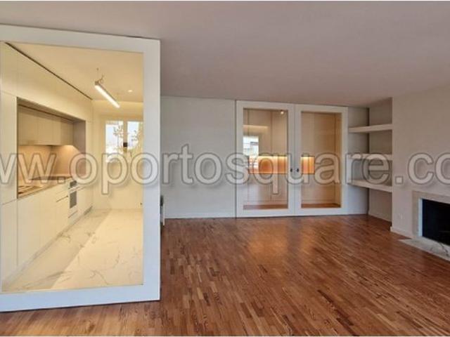 Apartamento alugar em Porto, Aldoar
