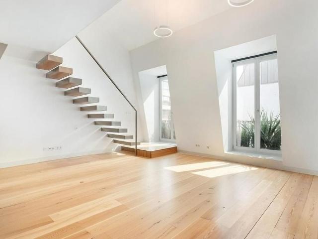 Apartamento alugar em Santo António, Lisboa