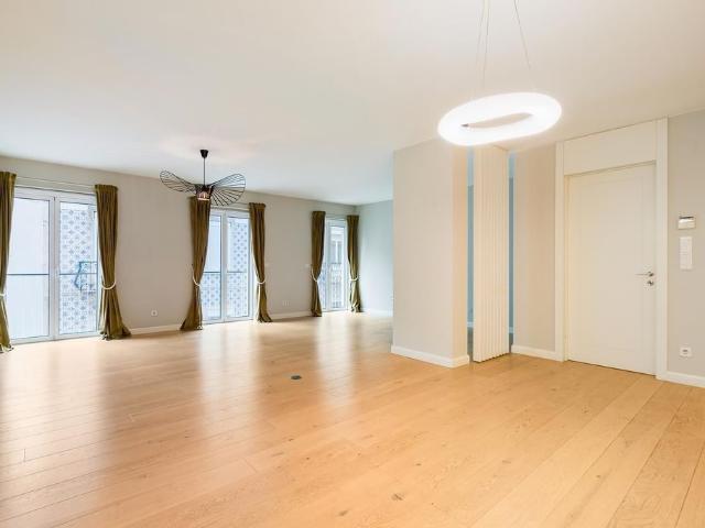 Apartamento alugar em Santo António, Lisboa