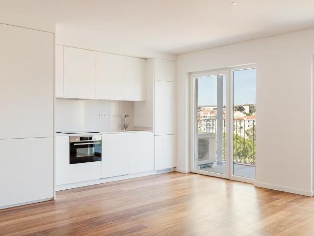 Apartamento alugar em Ceuta Sul, Lisboa