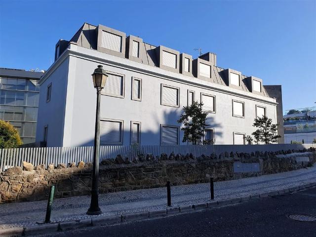 Apartamento alugar em Santo António do Estoril, Cascais