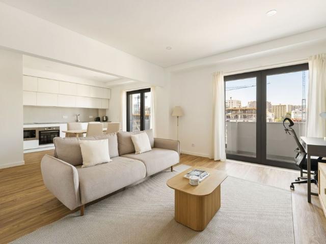 Apartamento alugar em Bairro de São Miguel, Lisboa