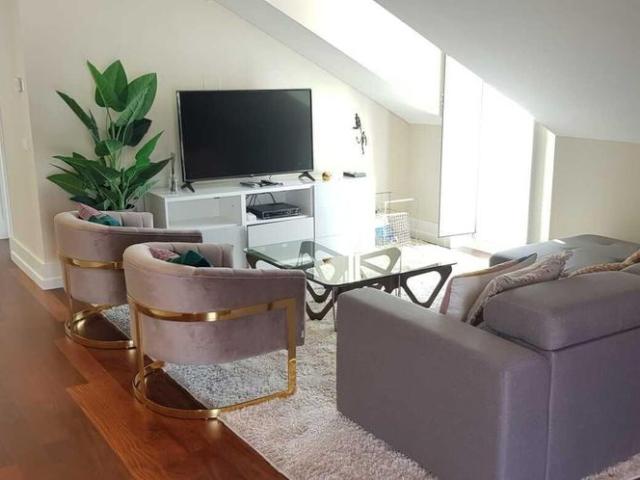 Apartamento alugar em Santo António, Lisboa