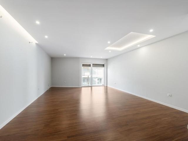 Apartamento alugar em Junqueiro, Cascais