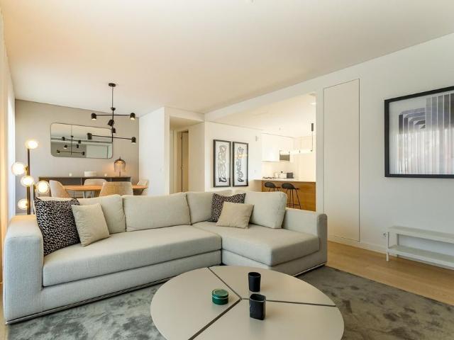 Apartamento alugar em Santo António, Lisboa