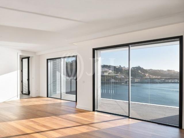 Apartamento alugar em Bitarães, Porto