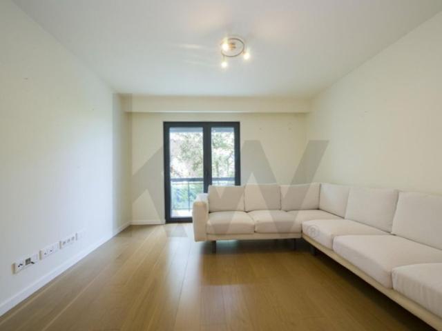 Apartamento alugar em Carcavelos, Cascais