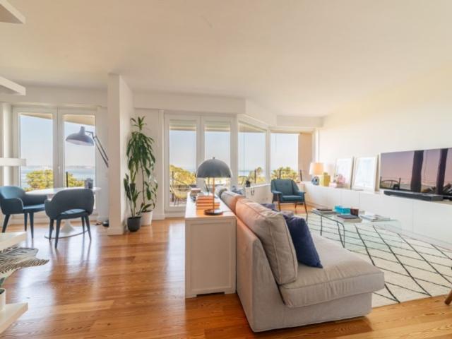 Apartamento alugar em Núcleo Urbano Histórico de Oeiras, Oeiras