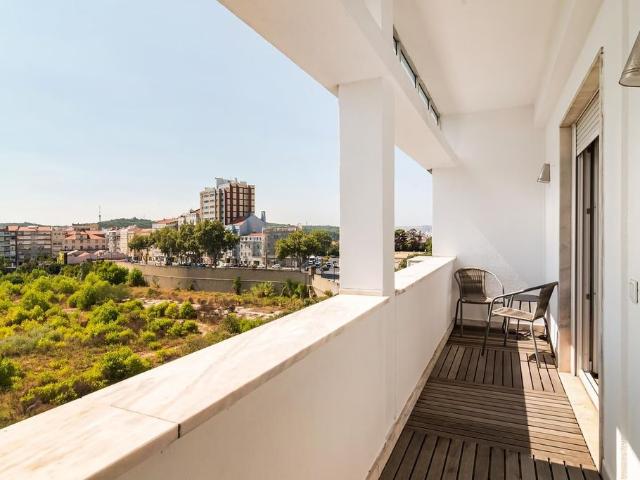 Apartamento alugar em São Sebastião da Pedreira, Lisboa
