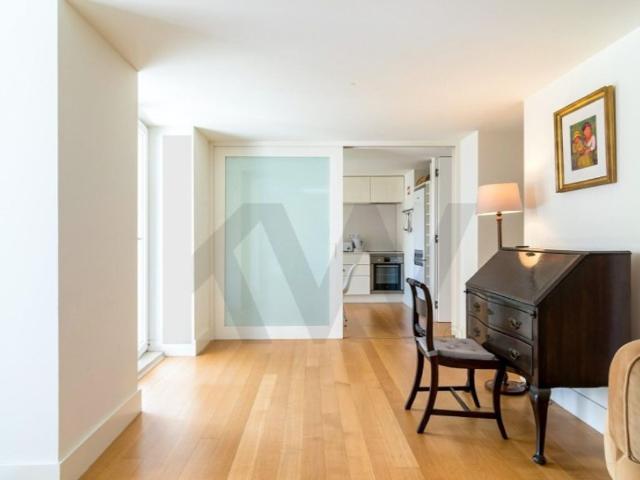Apartamento alugar em São Mamede, Lisboa