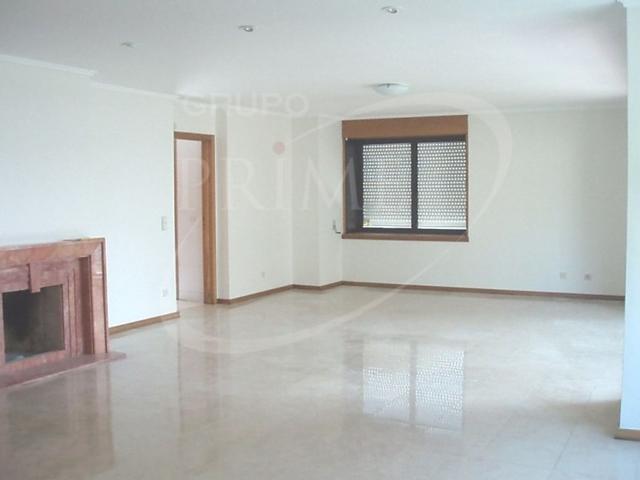 Apartamento alugar em Porto, Aldoar