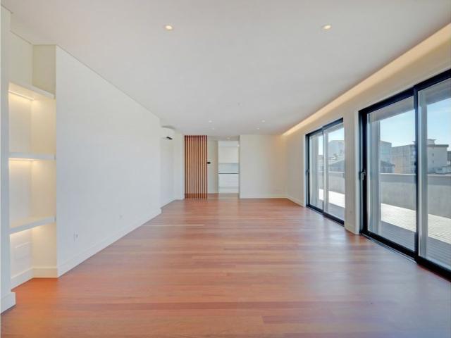 Apartamento alugar em Basílio Teles, Porto