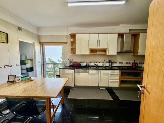 Apartamento alugar em São Domingos de Benfica, Lisboa