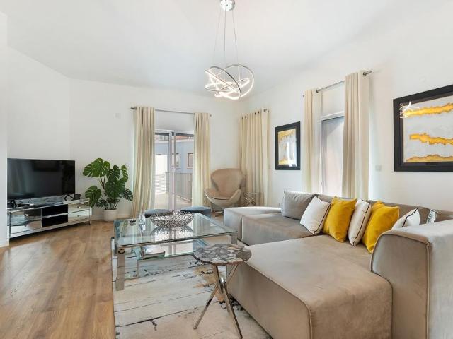 Apartamento alugar em Estrela, Lisboa