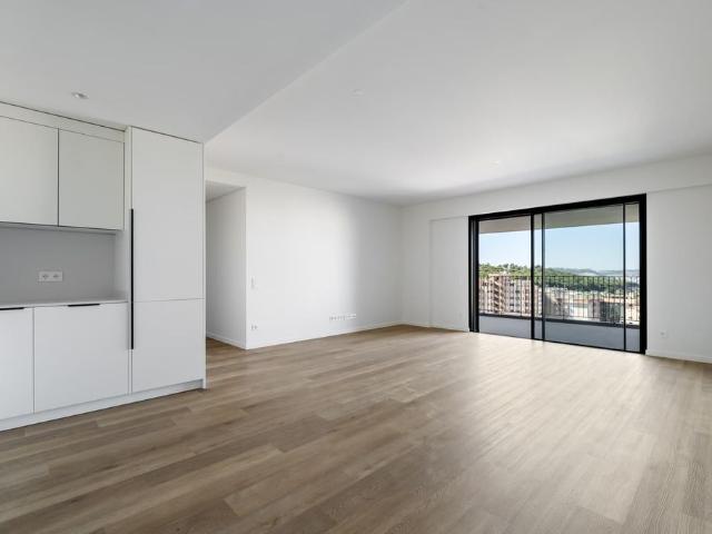 Apartamento alugar em São Francisco Xavier, Lisboa