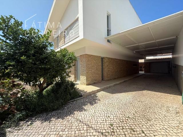 Casa alugar em Almada, Setúbal