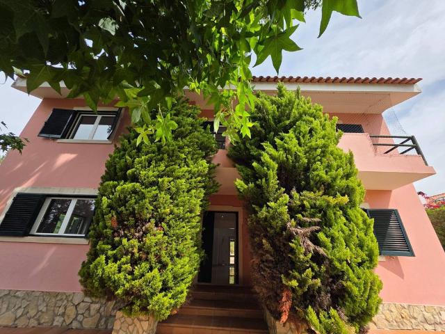 Casa alugar em Herdade da Aroeira, Almada