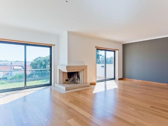 Casa alugar em Ribeira Acima, Oeiras