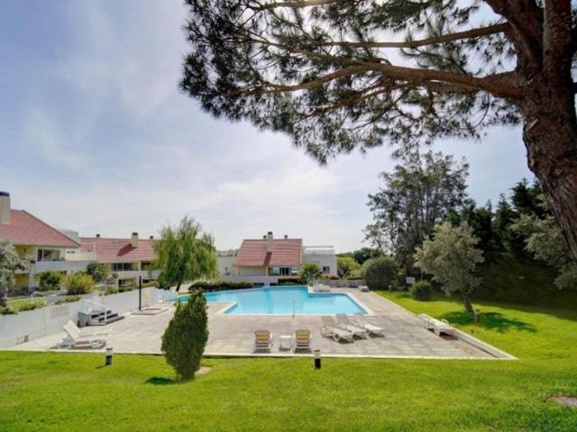 Duplex alugar em Quinta de São Martinho, Cascais
