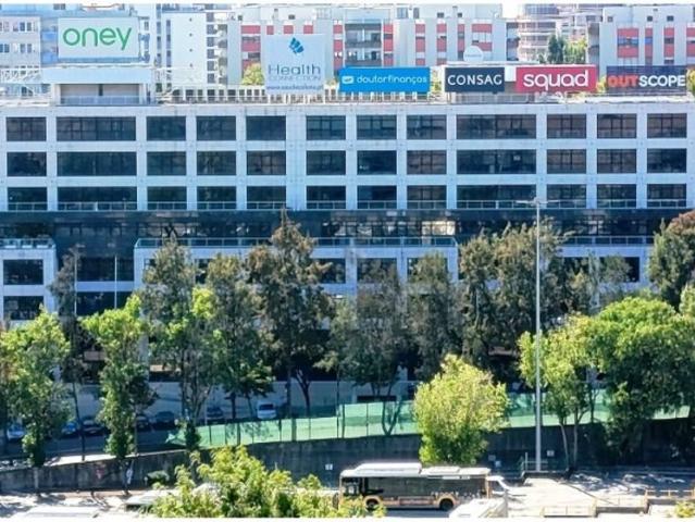 Escritório alugar em Núcleo Urbano Histórico de Algés, Oeiras