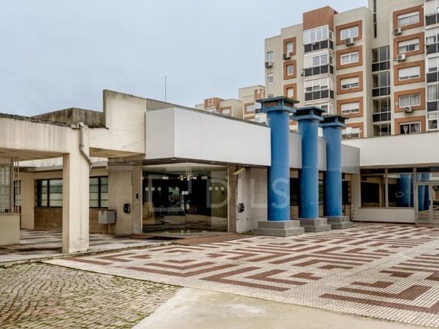 Escritório alugar em Quinta do Lambert, Lisboa
