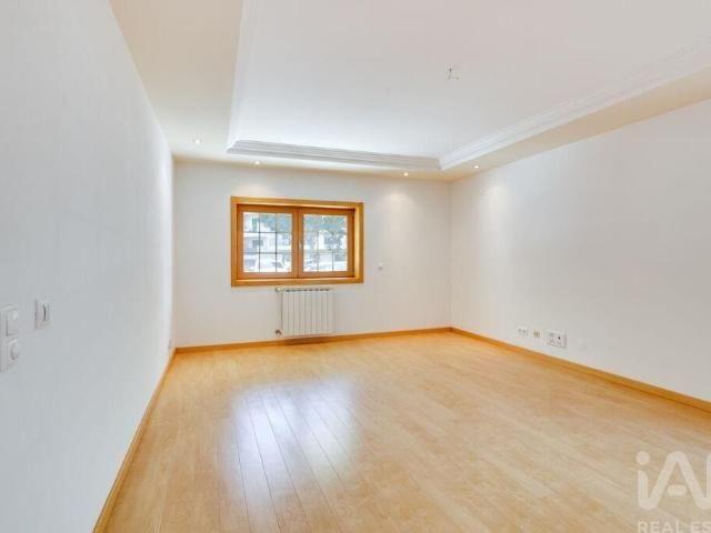 Apartamento alugar em Avencas, Cascais