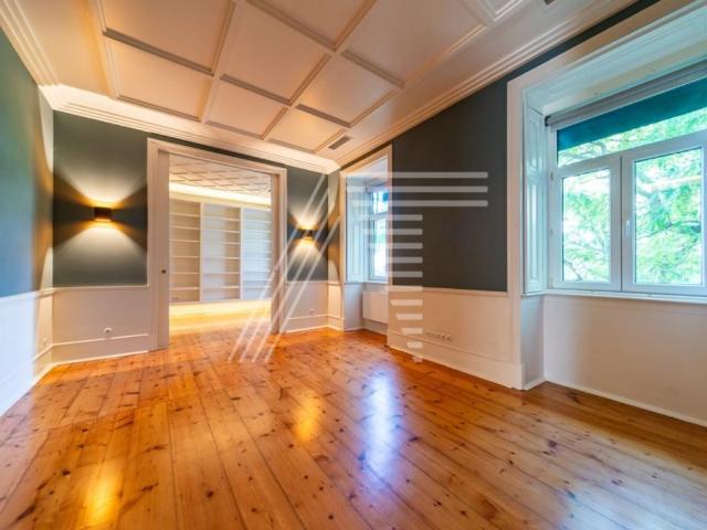 Apartamento alugar em Santo António, Lisboa