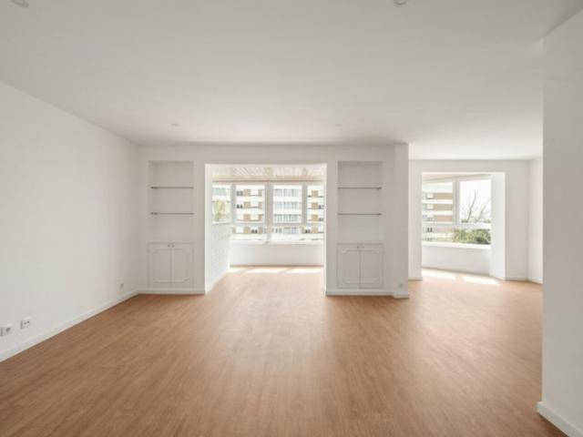 Apartamento alugar em Oeiras, São Julião da Barra