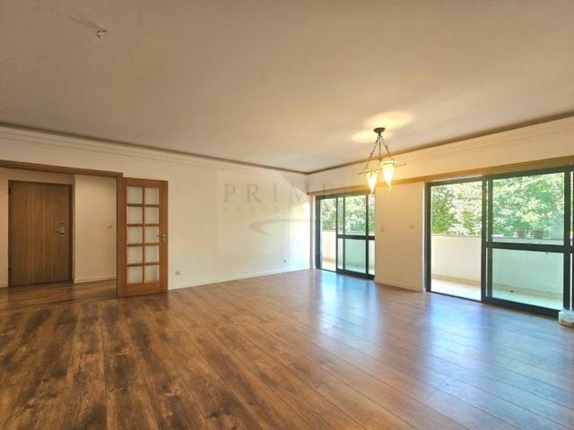 Apartamento alugar em Oeiras, Lisboa