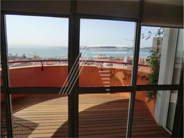 Apartamento alugar em Estrela, Lisboa