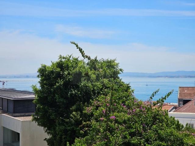 Apartamento alugar em Estrela, Lisboa