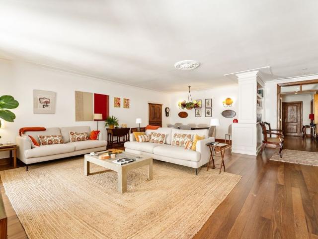 Apartamento alugar em Misericórdia, Lisboa
