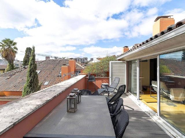 Apartamento alugar em Santo António, Lisboa