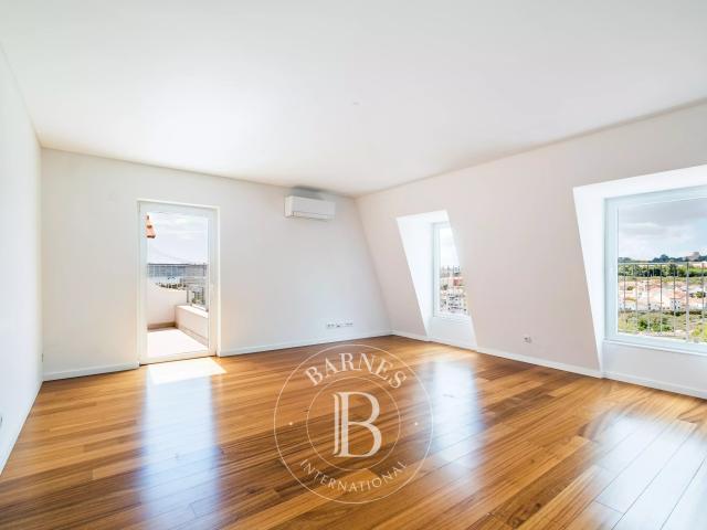 Apartamento alugar em Estrela, Lisboa