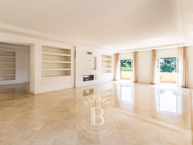 Apartamento alugar em Santo António do Estoril, Cascais